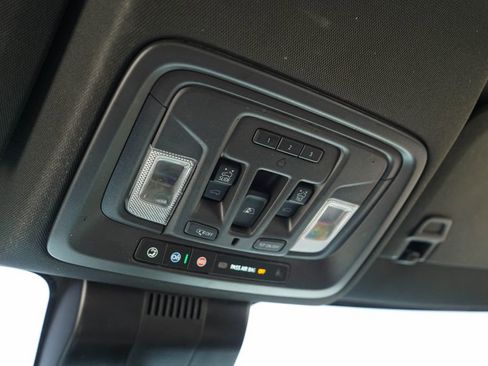 Used 2024 GMC Sierra 1500 AT4 w/ Technology Package AWD/4WD image 35