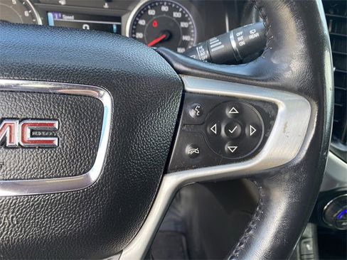 Used 2018 GMC Acadia SLT image 41