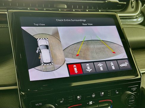 Used 2022 Jeep Grand Cherokee Limited 4xe w/ Luxury Tech Group II image 23