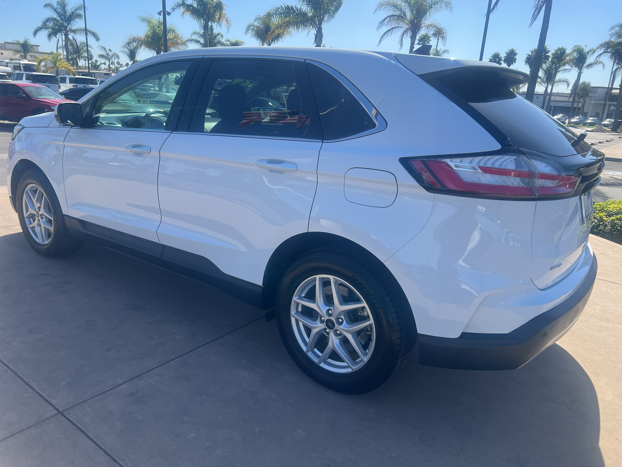 Used 2024 Ford Edge SEL AWD/4WD image 7