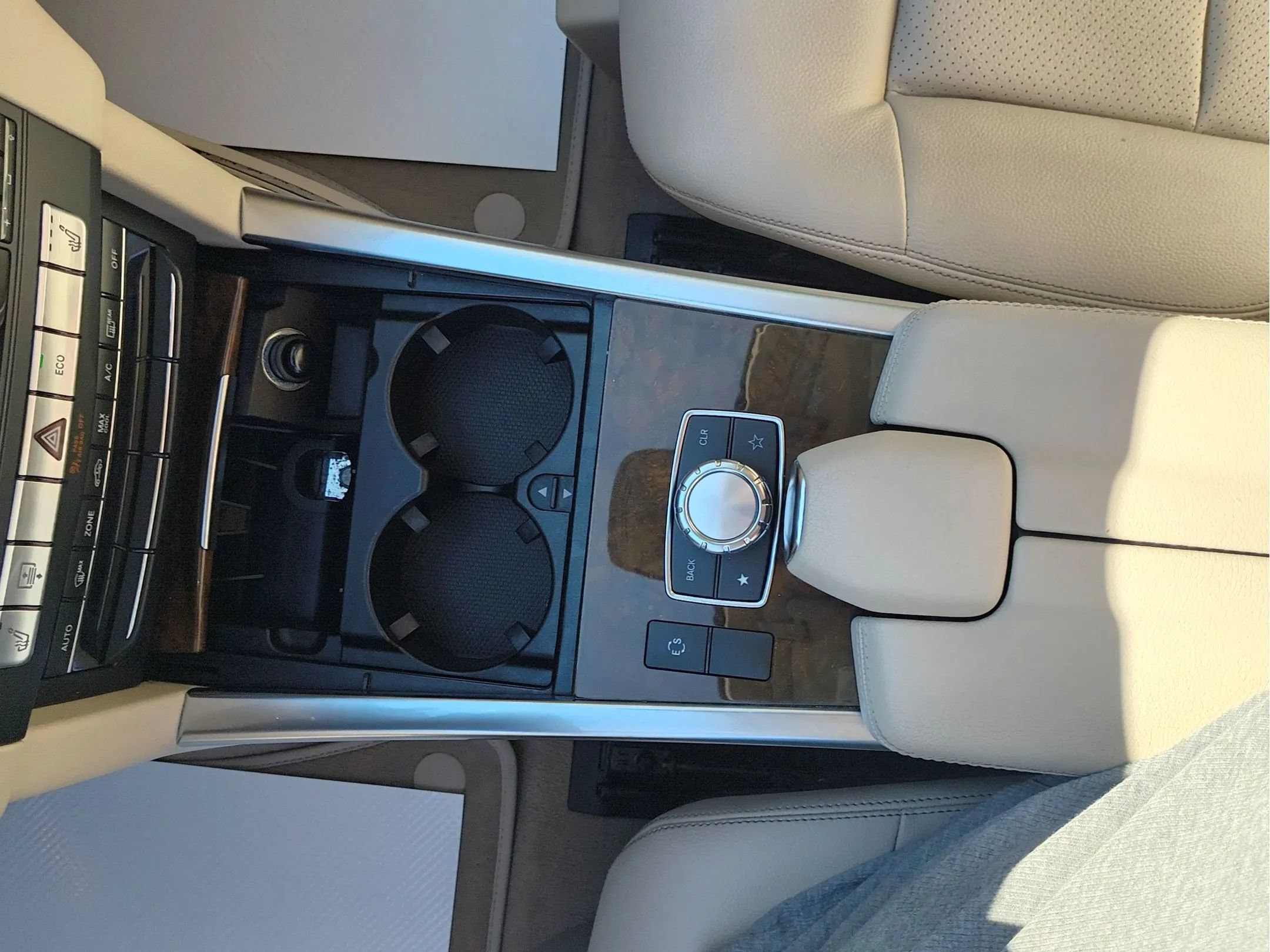 Used 2015 Mercedes-Benz E 350 4MATIC Sedan image 32