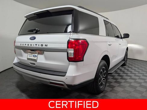 Used 2023 Ford Expedition XLT AWD/4WD image 2