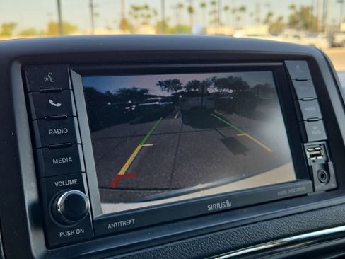 Used 2018 Dodge Grand Caravan SXT FWD image 28