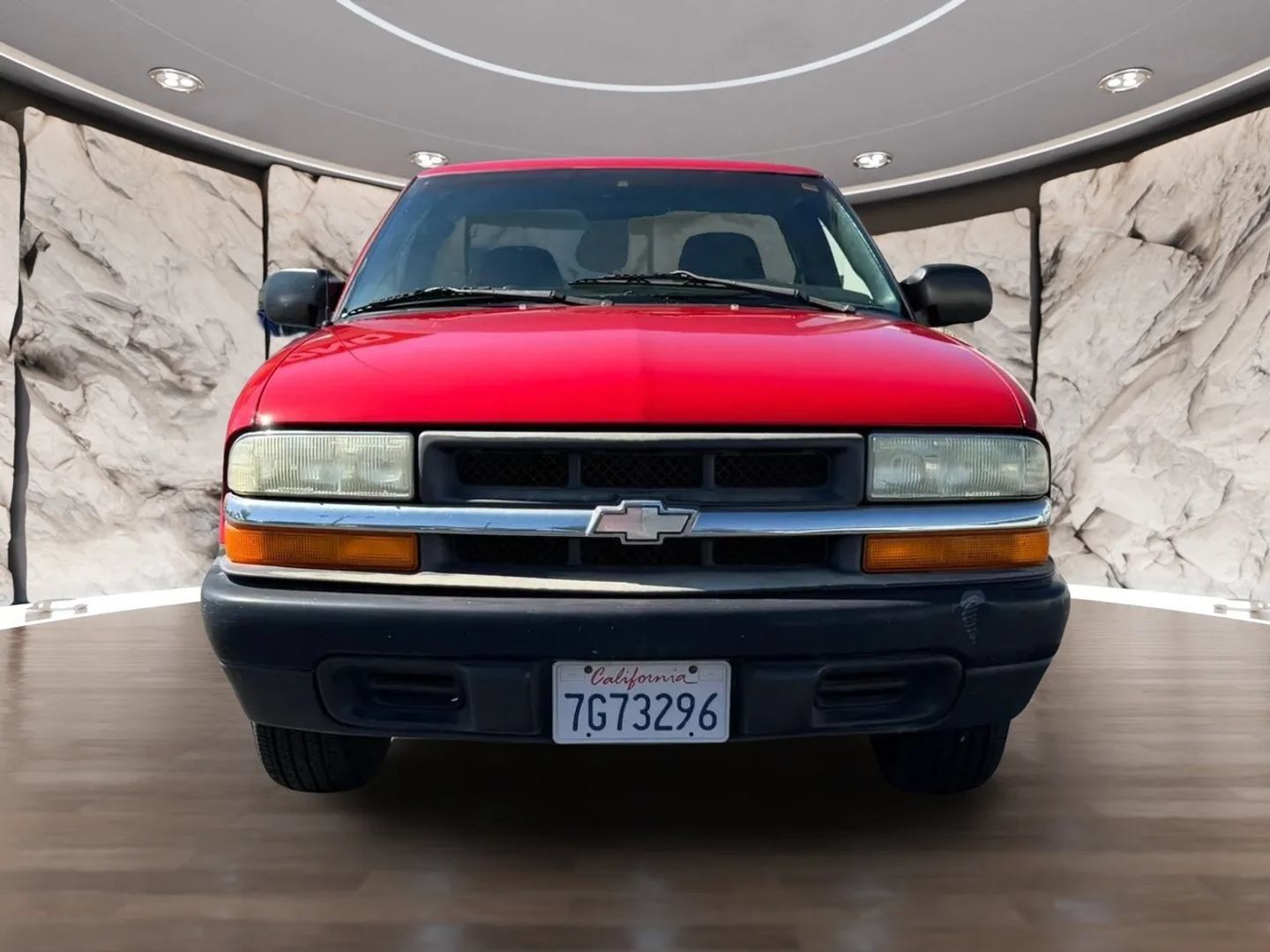 Used 2003 Chevrolet S10 Pickup 2WD Regular Cab image 2