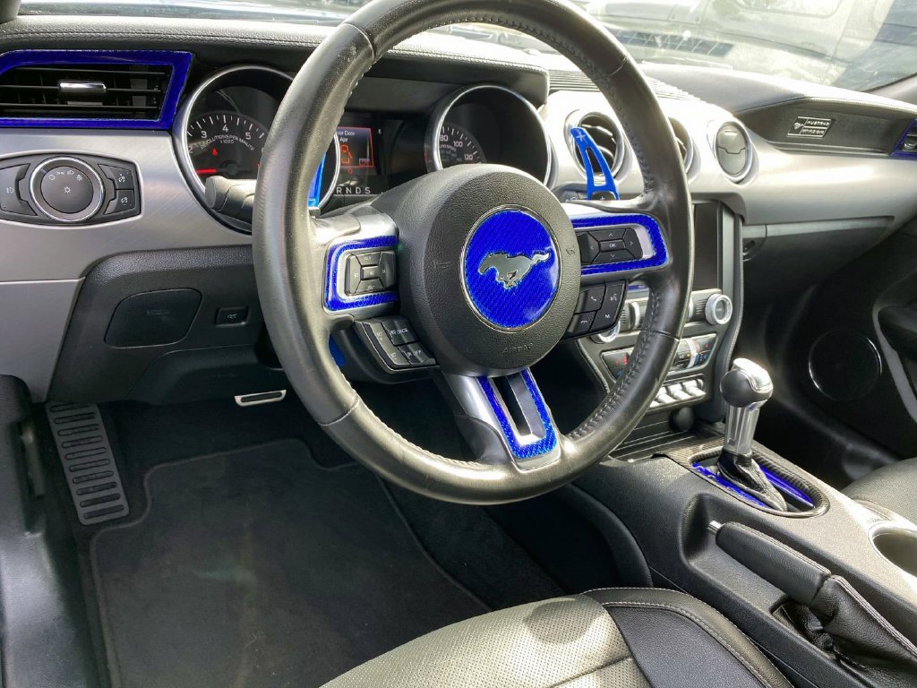 Used 2020 Ford Mustang Premium RWD image 11