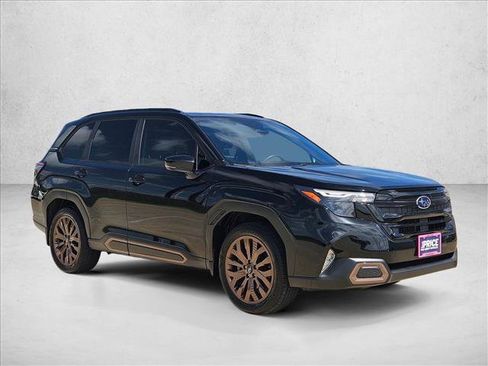 Used 2025 Subaru Forester Sport AWD/4WD image 3