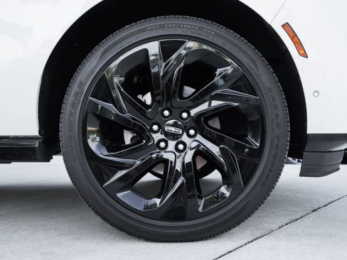 Used 2025 Lincoln Navigator L Black Label AWD/4WD image 12