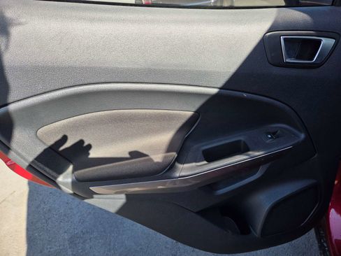 Used 2018 Ford EcoSport SE image 7