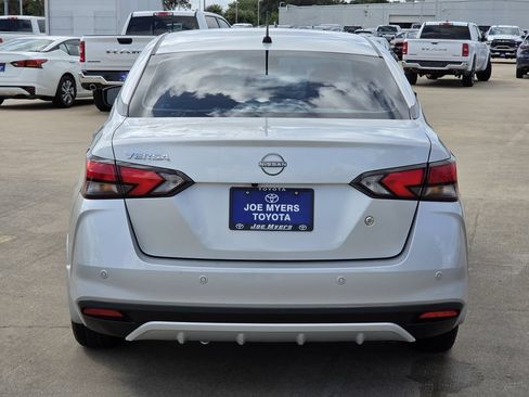 Used 2025 Nissan Versa S w/ Trunk Package FWD image 8