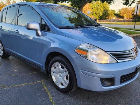 Used 2011 Nissan Versa 1.8 S w/ PWR Plus Pkg FWD image 2