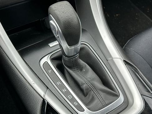 Used 2016 Ford Fusion SE FWD image 22