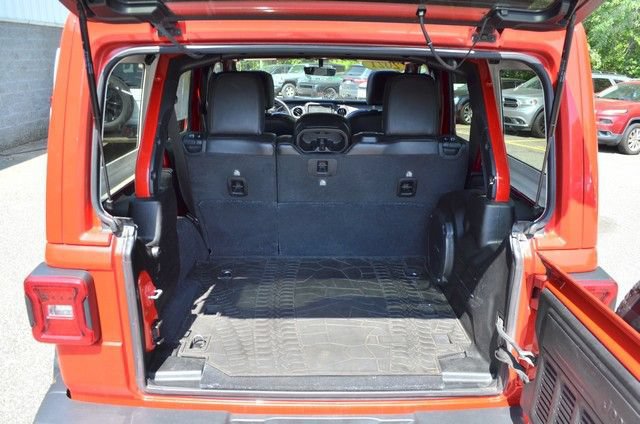 Used 2021 Jeep Wrangler Unlimited Sahara AWD/4WD image 40