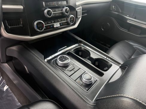 Certified 2024 Ford Expedition Max XLT image 13