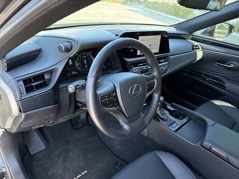 Used 2023 Lexus ES 350 w/ Accessory Package (Z2) image 15