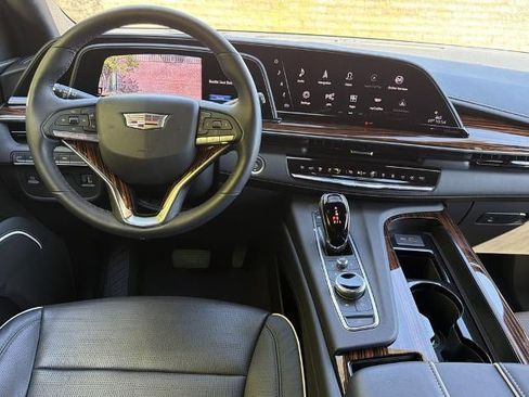 Certified 2021 Cadillac Escalade ESV Premium Luxury AWD/4WD image 25