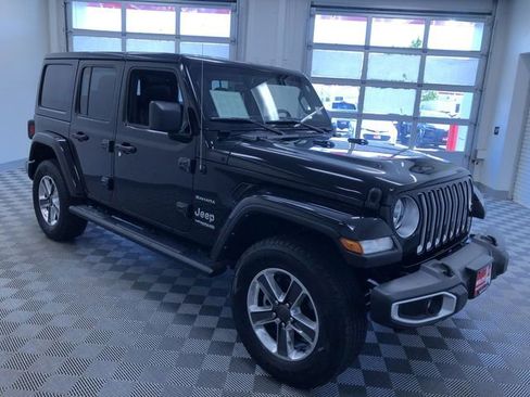 Used 2021 Jeep Wrangler Unlimited Sahara w/ Cold Weather Group AWD/4WD image 36