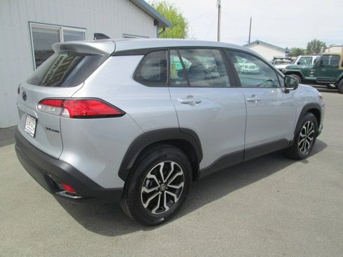 Used 2025 Toyota Corolla Cross AWD Hybrid image 6