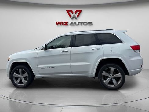Used 2014 Jeep Grand Cherokee Overland w/ Advanced Technology Group AWD/4WD image 2