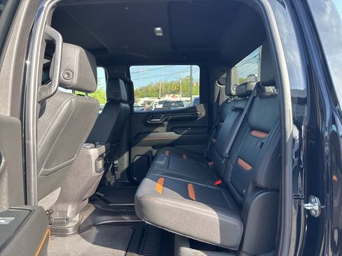 Used 2024 GMC Sierra 1500 AT4 w/ Technology Package image 30