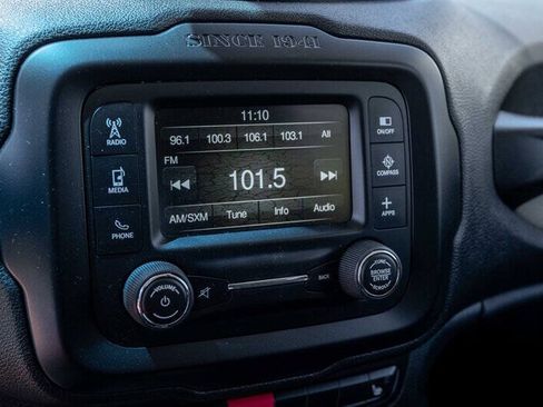 Used 2017 Jeep Renegade Latitude w/ Cold Weather Group AWD/4WD image 13