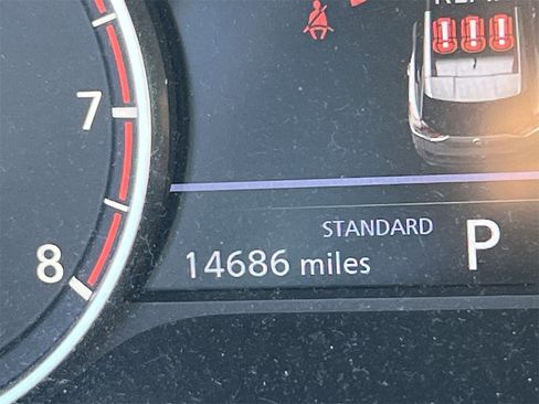 Certified 2023 Nissan Rogue SV image 8