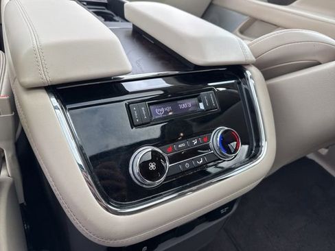 Used 2020 Lincoln Navigator Reserve w/ Luxury Package AWD/4WD image 21