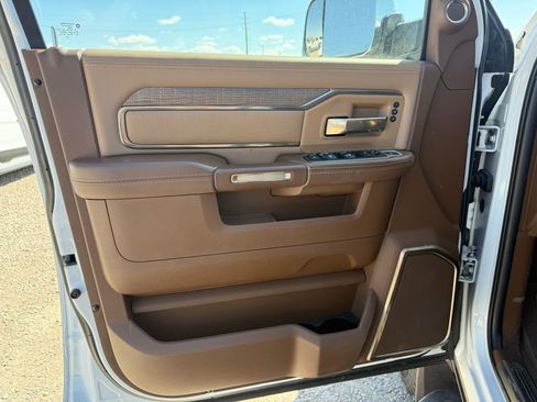 Used 2021 RAM 2500 Limited AWD/4WD image 26