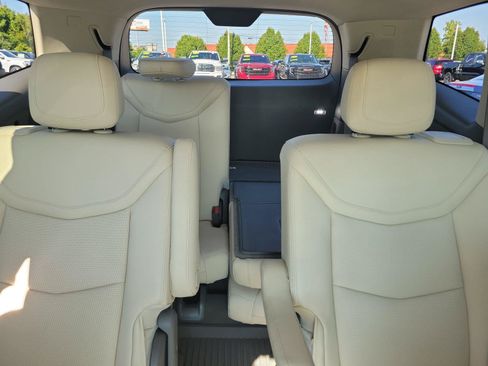 Used 2024 Cadillac XT6 Premium Luxury w/ Technology Package AWD/4WD image 13