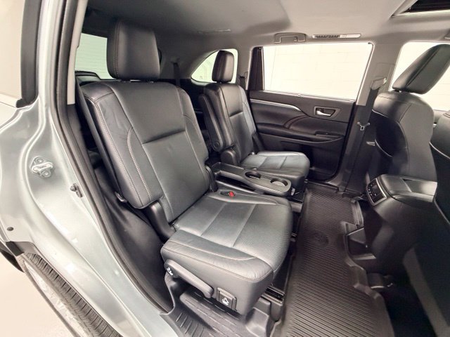 Used 2019 Toyota Highlander Limited AWD/4WD image 23