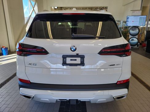 New 2026 BMW X5 xDrive40i AWD/4WD image 6
