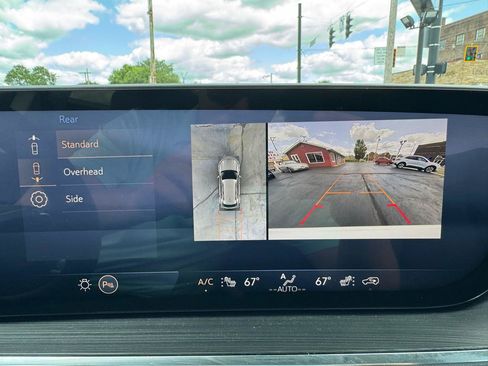 Used 2025 Buick Envision Preferred AWD/4WD image 24