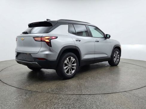 Used 2025 Chevrolet Equinox LT image 9