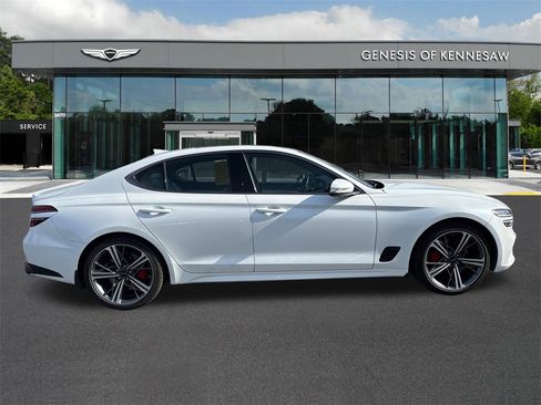Used 2025 Genesis G70 2.5T w/ Sport Prestige Package image 8
