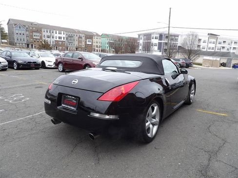 Used 2006 Nissan 350Z Touring image 6