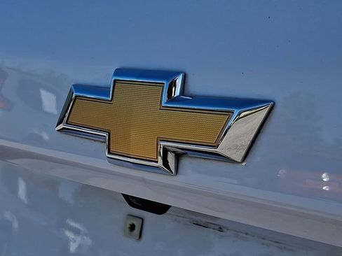 Used 2019 Chevrolet Equinox LT FWD image 32