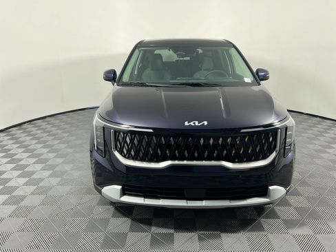 New 2026 Kia Carnival LX FWD image 9
