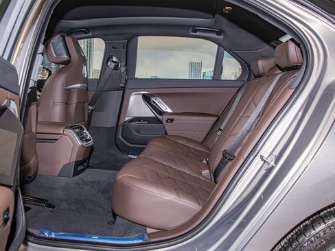 New 2026 BMW 740i xDrive 740i xDrive w/ Premium Package image 22