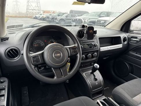 Used 2014 Jeep Compass Sport w/ Power Value Group image 10