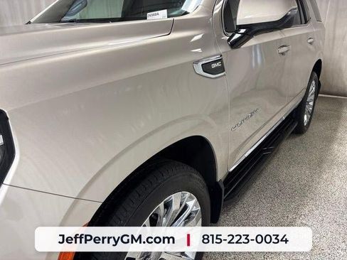 Used 2021 GMC Yukon SLT w/ SLT Luxury Plus Package AWD/4WD image 11