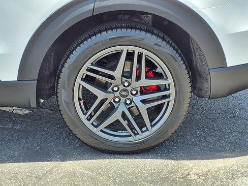 Certified 2025 Ford Explorer ST-Line w/ Premium Package RWD image 10