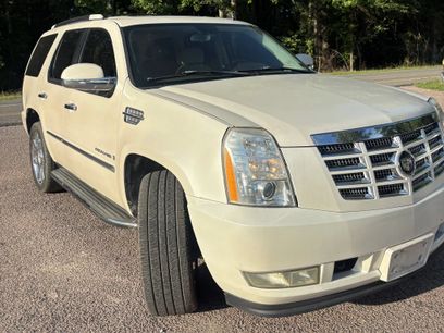 Used 2007 Cadillac Escalade AWD w/ Information Package