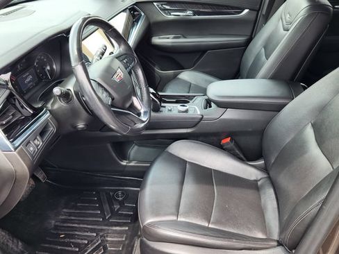 Used 2020 Cadillac XT6 Premium Luxury AWD/4WD image 12