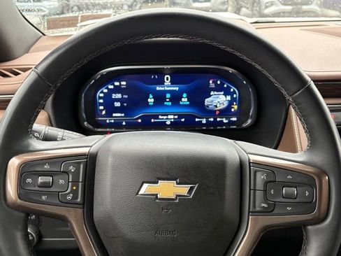 Used 2024 Chevrolet Suburban High Country image 22
