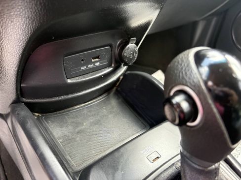 Used 2013 Kia Soul FWD image 23