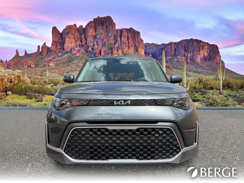 Used 2025 Kia Soul LX w/ LX Technology Package FWD image 6