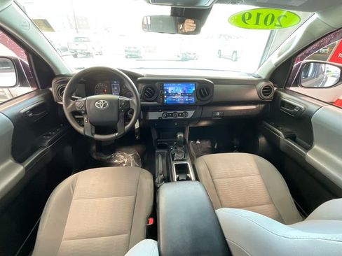 Used 2019 Toyota Tacoma SR w/ SR Convenience Package RWD image 8