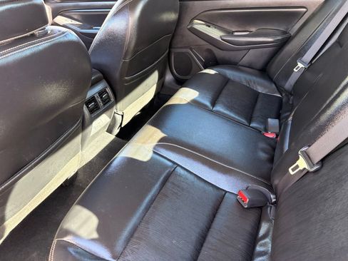Used 2019 Nissan Altima 2.5 SL FWD image 15