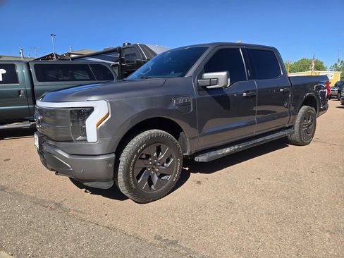 Used 2022 Ford F150 Lightning Lariat w/ Equipment Group 511A High AWD/4WD image 4