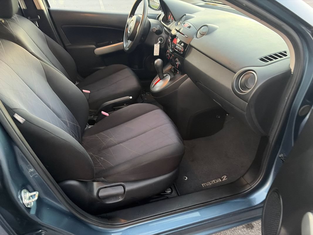 Used 2014 MAZDA MAZDA2 Sport FWD image 13