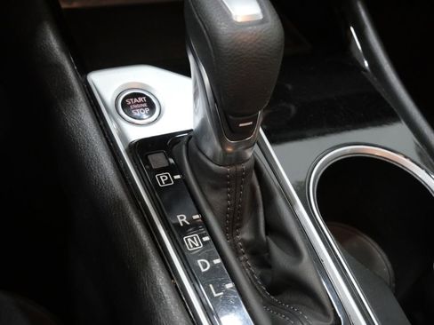 Used 2024 Nissan Altima 2.5 SV FWD image 21